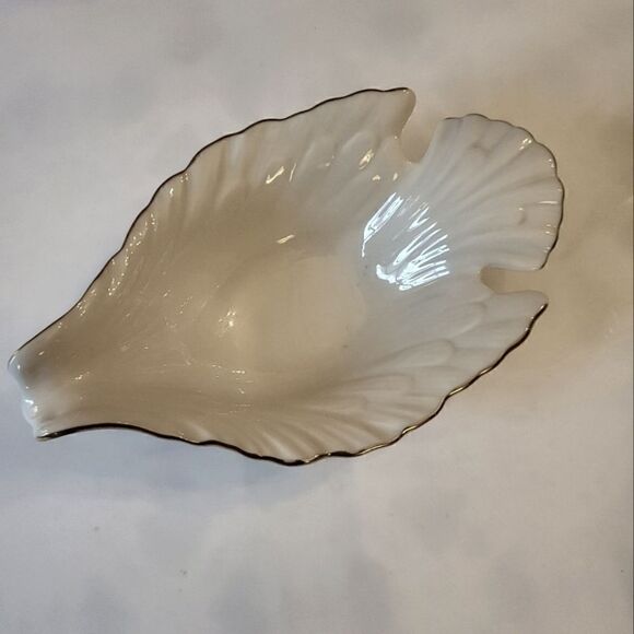 Vtg Mint w/Tags Lenox USA Ivory Porcelain 24K Gold Trim Dove Shaped Trinket Dish - Picture 3 of 6